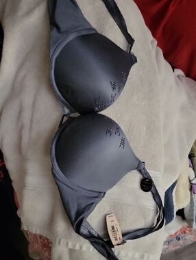 Victoria's Secret Smooth Slate Gray T-Shirt Bra with Subtle Rhinestone Detail